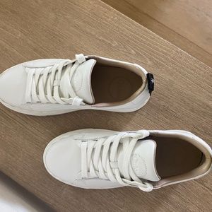 Chloe Sneakers